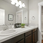 Home Plan 2248 bath.