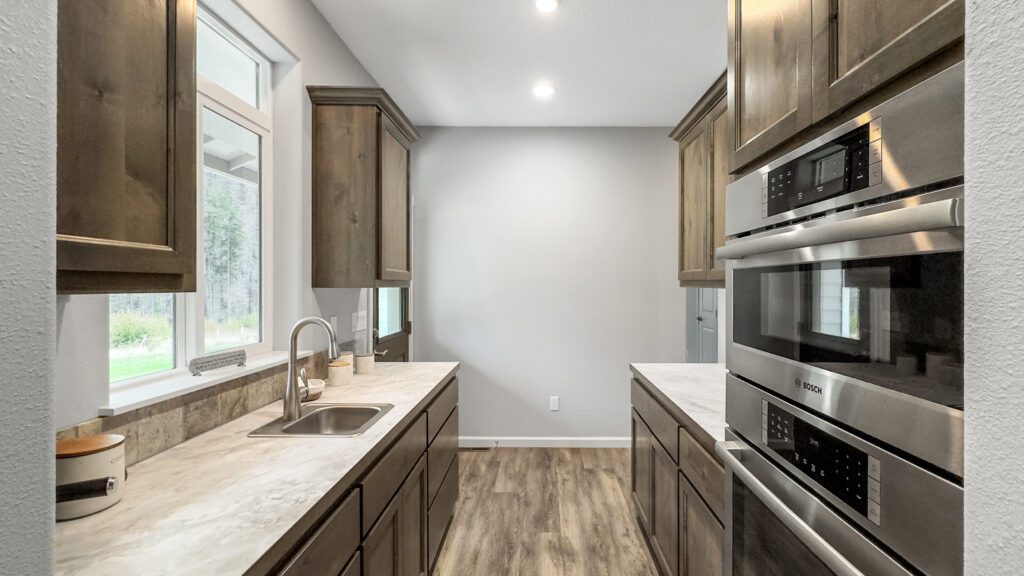 Home Plan 2248 butlers pantry.