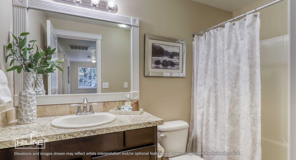 Home Plan 1768 bath.