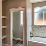 Home Plan 2592 primary bath.