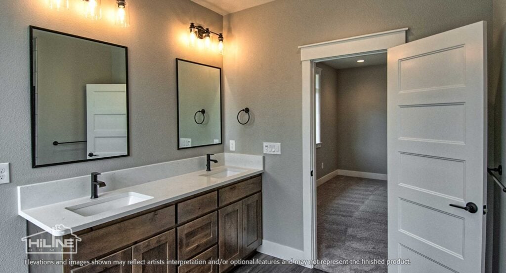 Home Plan 2592 primary bath.