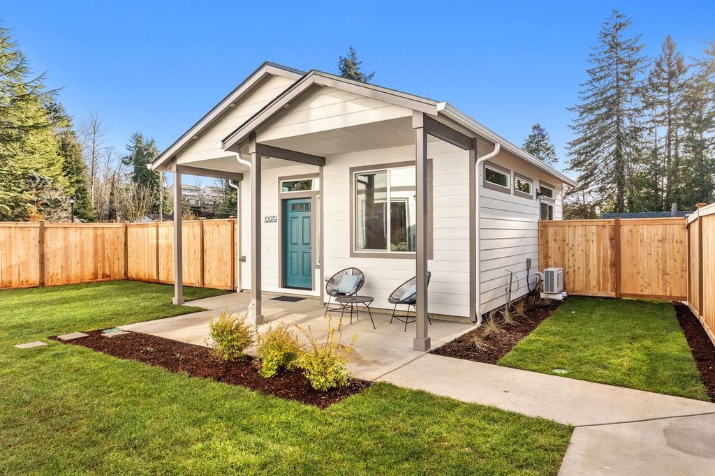 HiLine Homes ADU exterior home build.