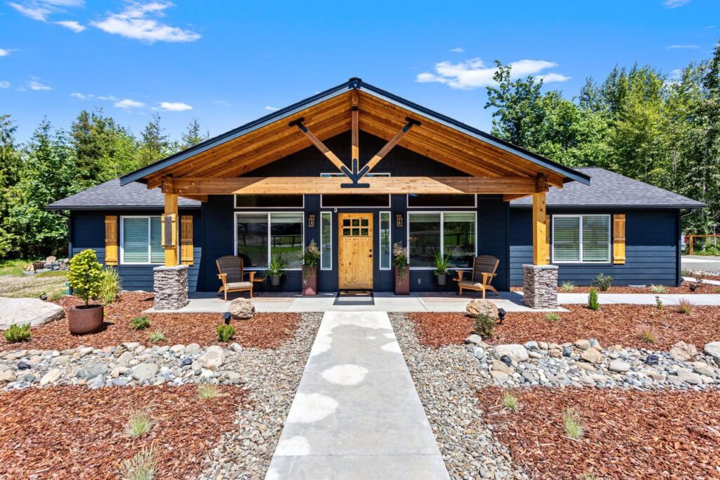 HiLine Homes exterior home build.